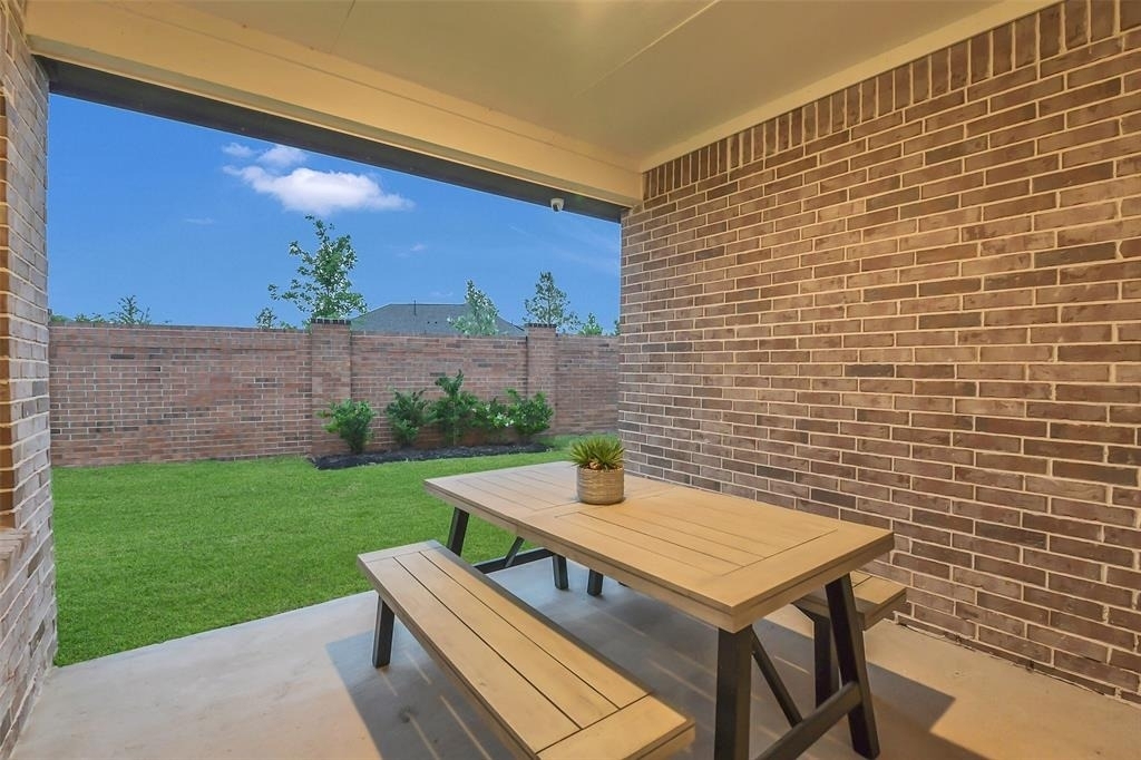 21015 Bay Village Drive - Photo 7