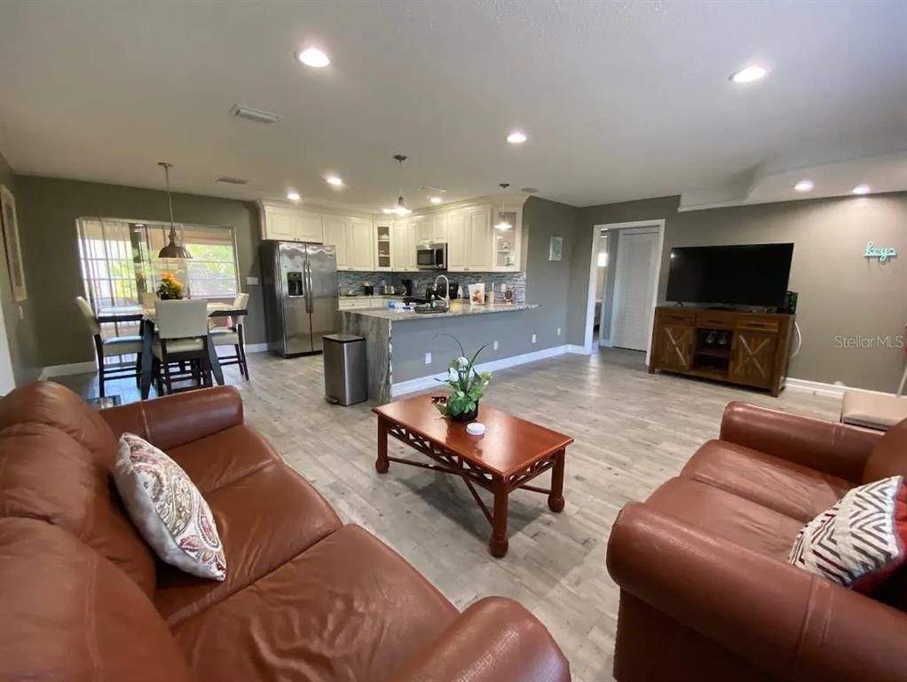120 Causeway Boulevard - Photo 3