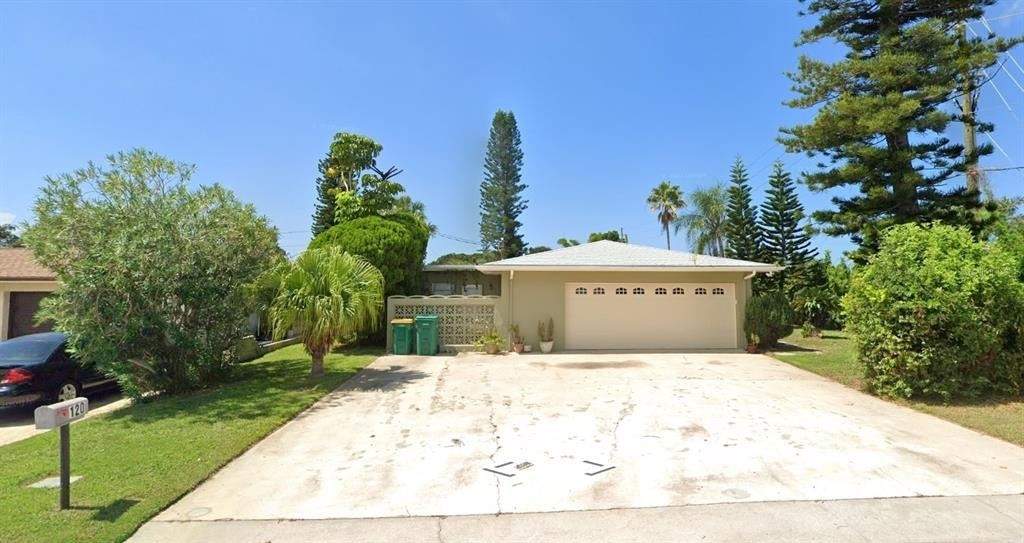 120 Causeway Boulevard - Photo 1