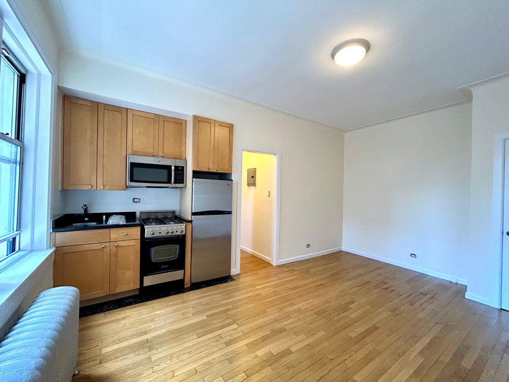West 13th Street - Photo 1
