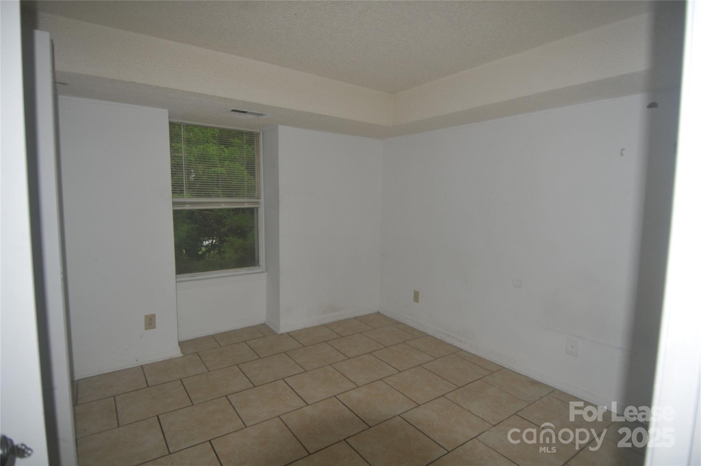 9500 L Shannon Green Drive - Photo 10