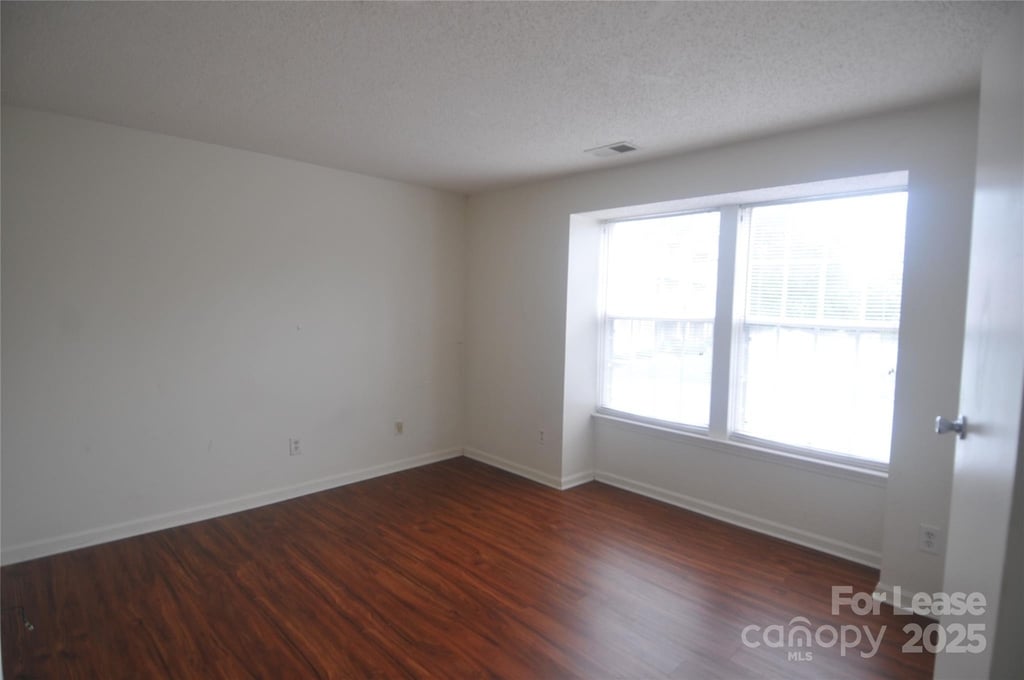 1600 H Arlyn Circle - Photo 7
