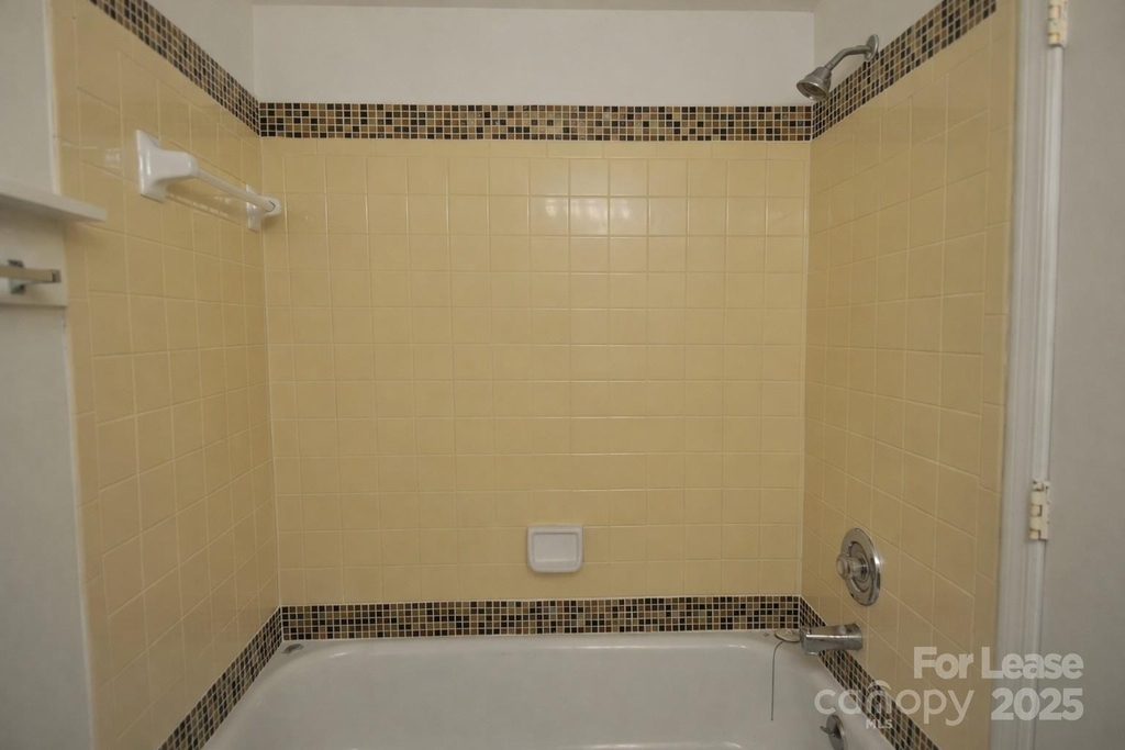 1600 H Arlyn Circle - Photo 15