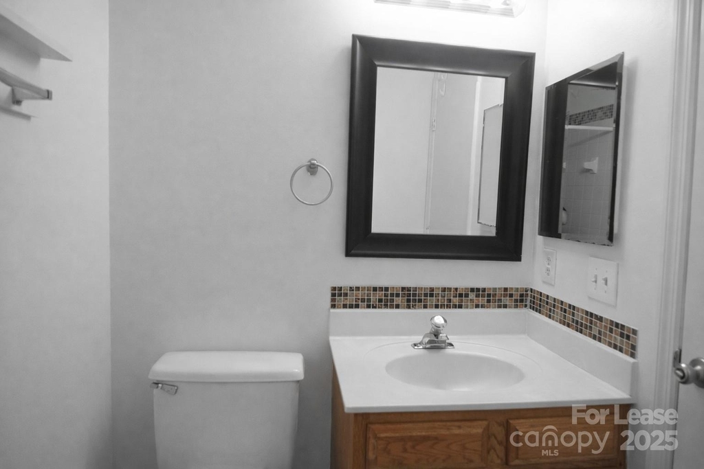 1600 H Arlyn Circle - Photo 18