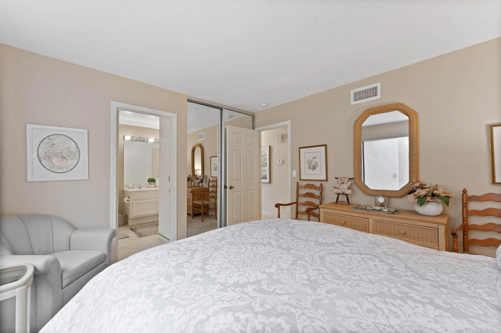 191 Madrid Avenue - Photo 14