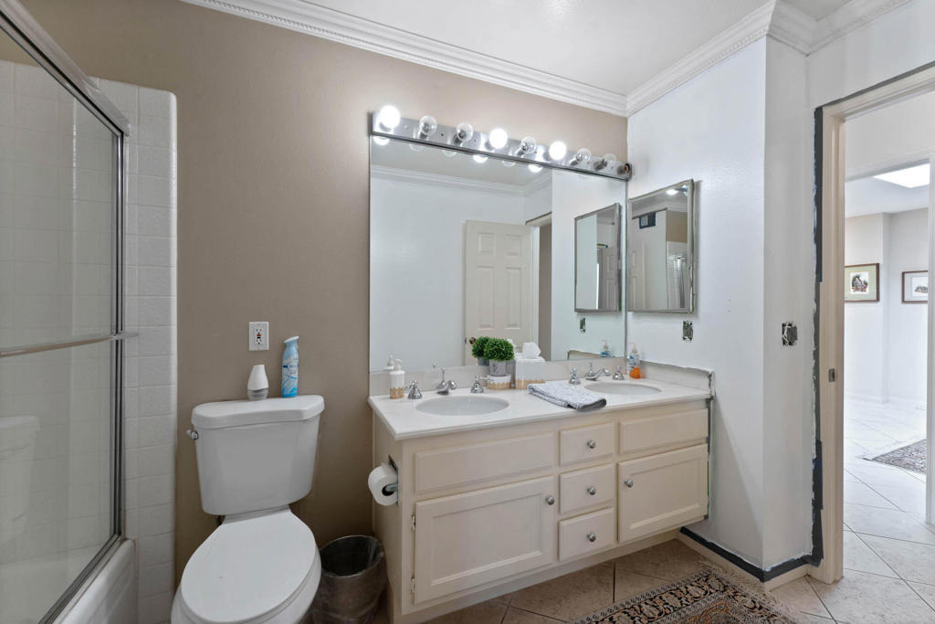 191 Madrid Avenue - Photo 15