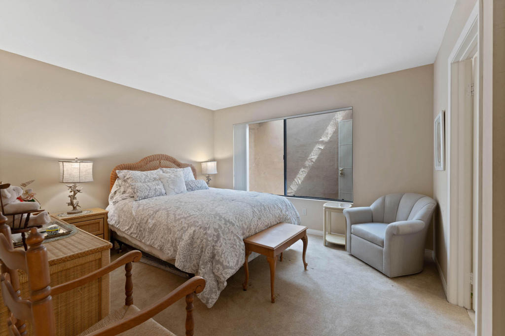 191 Madrid Avenue - Photo 13