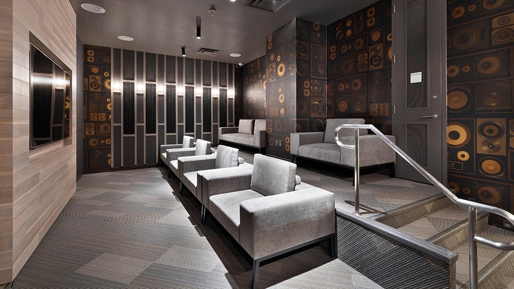West 57th Street, Unit 427 - Photo 5