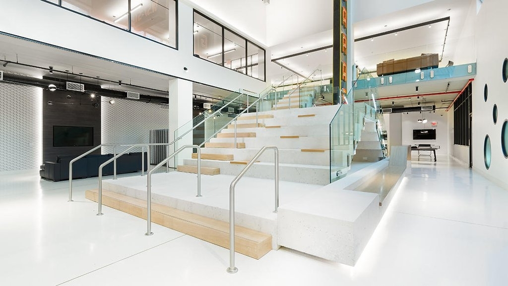 West 57th Street, Unit 427 - Photo 2