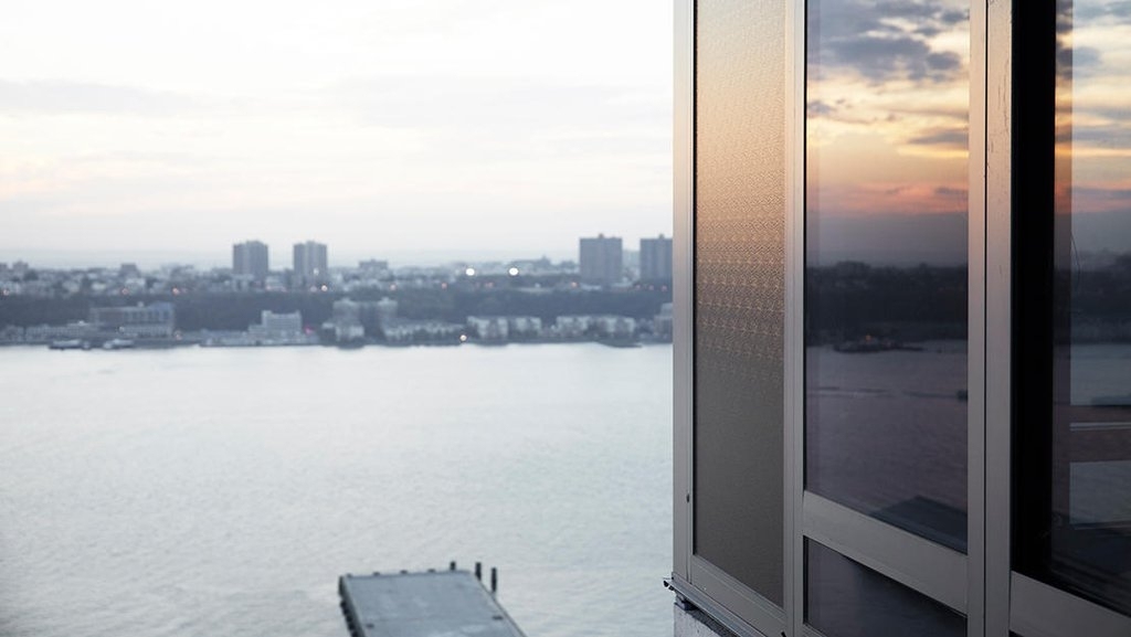 West 57th Street, Unit 427 - Photo 7