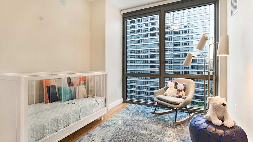 West 57th Street, Unit 427 - Photo 12