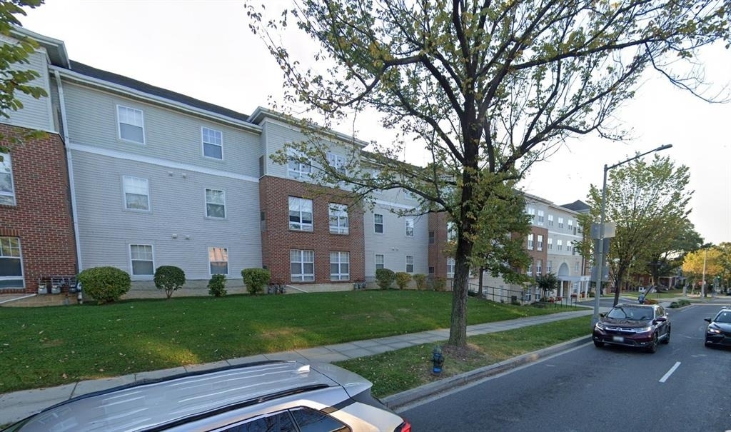 5233 N Capitol St Nw - Photo 1