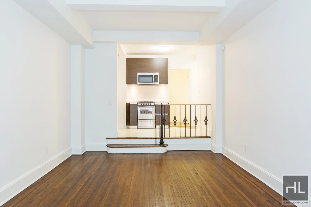 West 113th Street - Photo 2