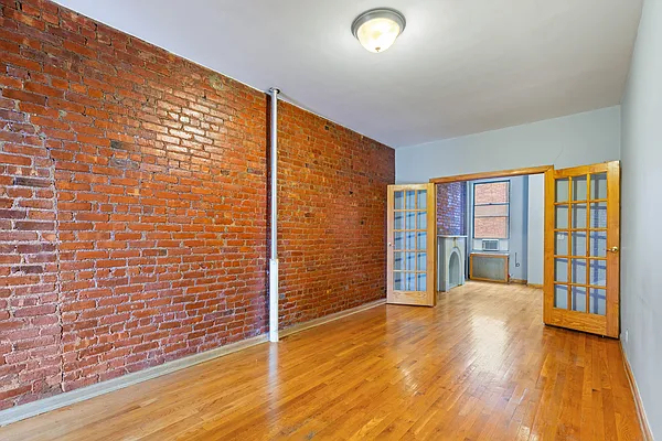 2267 1st Avenue - Photo 3