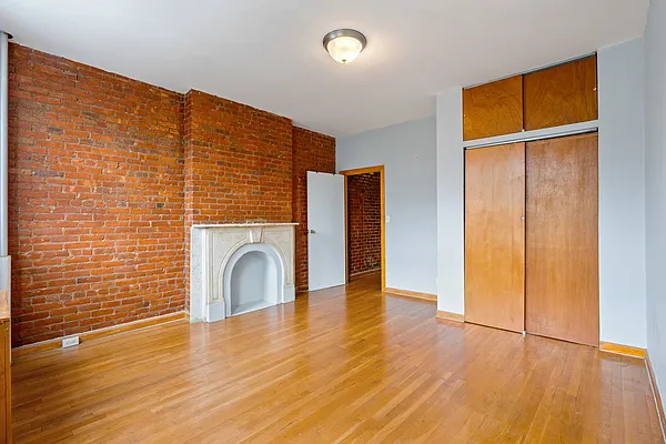 2267 1st Avenue - Photo 4