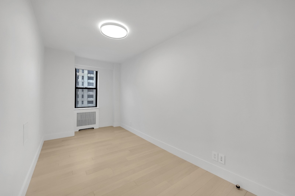 Park Avenue - Photo 7