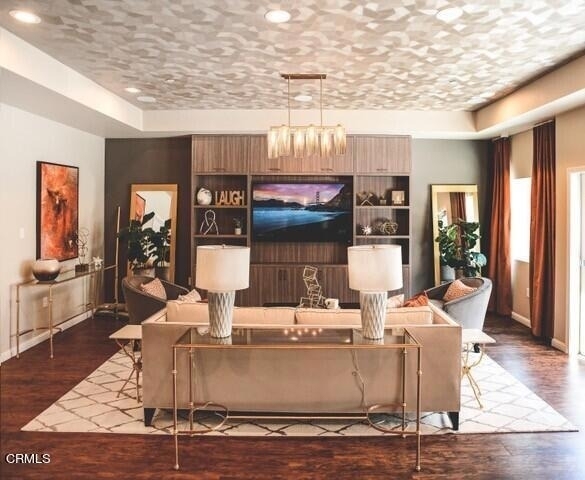 300 W 9th Street - Photo 3