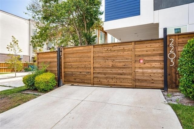 2203 Moser Avenue - Photo 13