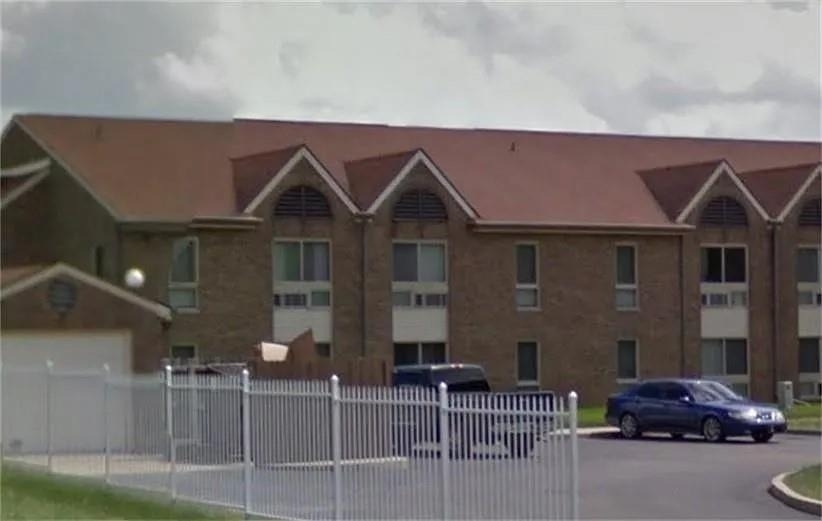 1801 N Broadway Ave - Photo 3