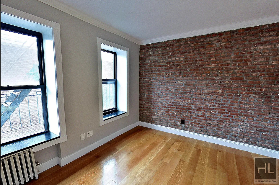 East 100th Street - Photo 0