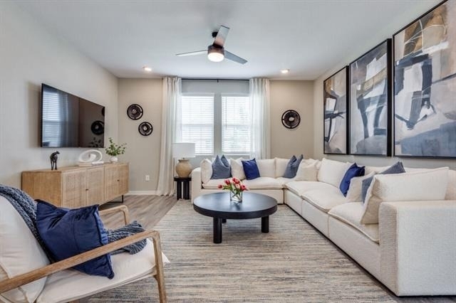 8525 Leyton - Photo 2