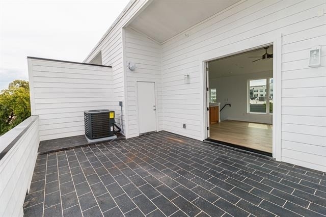 4210 Roseland Avenue - Photo 33