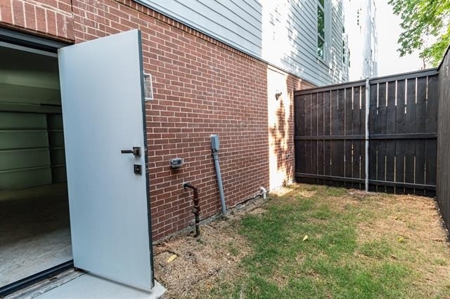 4210 Roseland Avenue - Photo 39