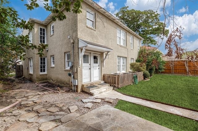 4543 Fairway Avenue - Photo 11