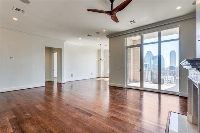 2555 N Pearl Street - Photo 5