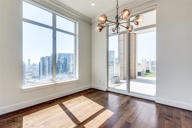 2555 N Pearl Street - Photo 3