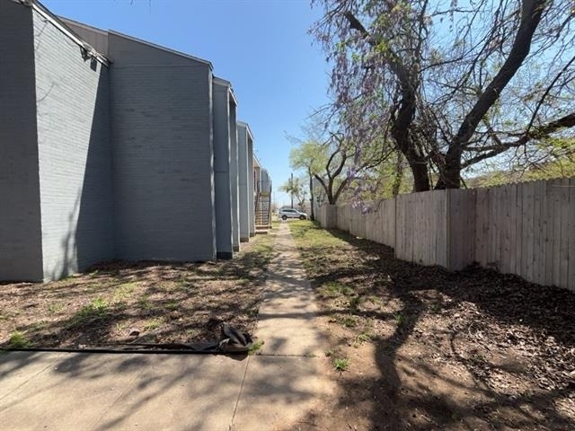 219 Fry Street - Photo 3