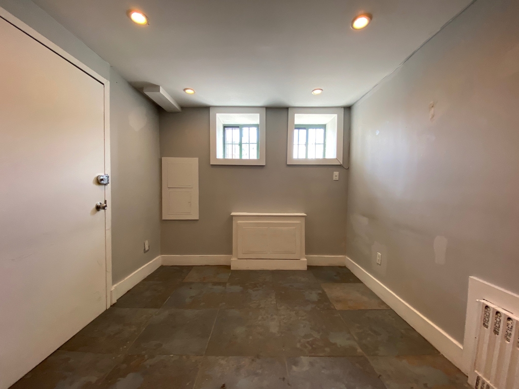 1013 Pacific Street - Photo 10