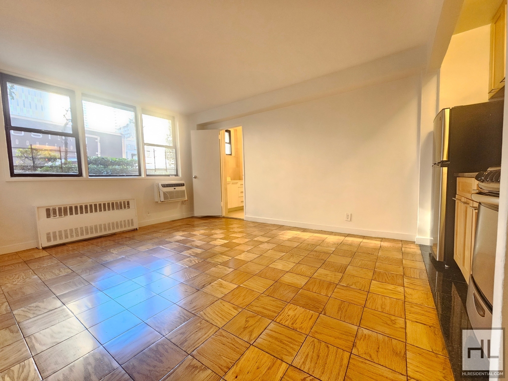East 36 Street - Photo 0