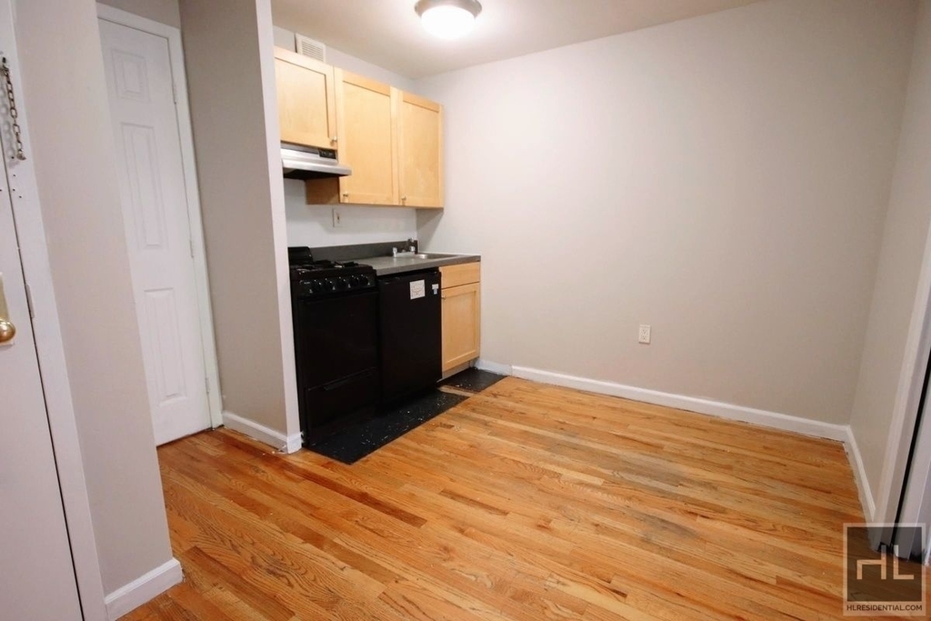 East 5th Street - Photo 1