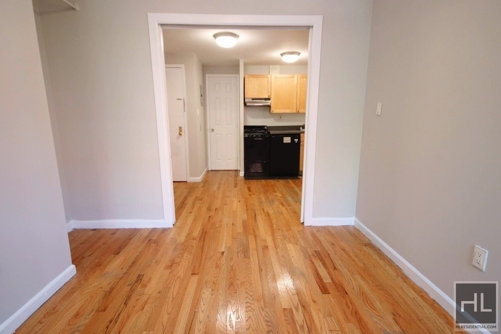 East 5th Street - Photo 2