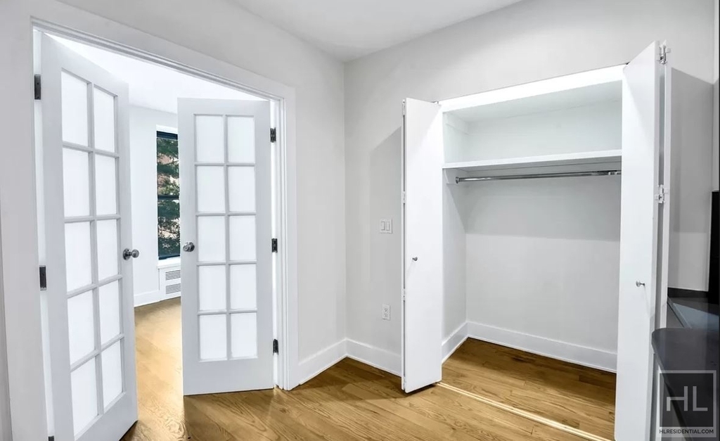 Second Avenue - Photo 1