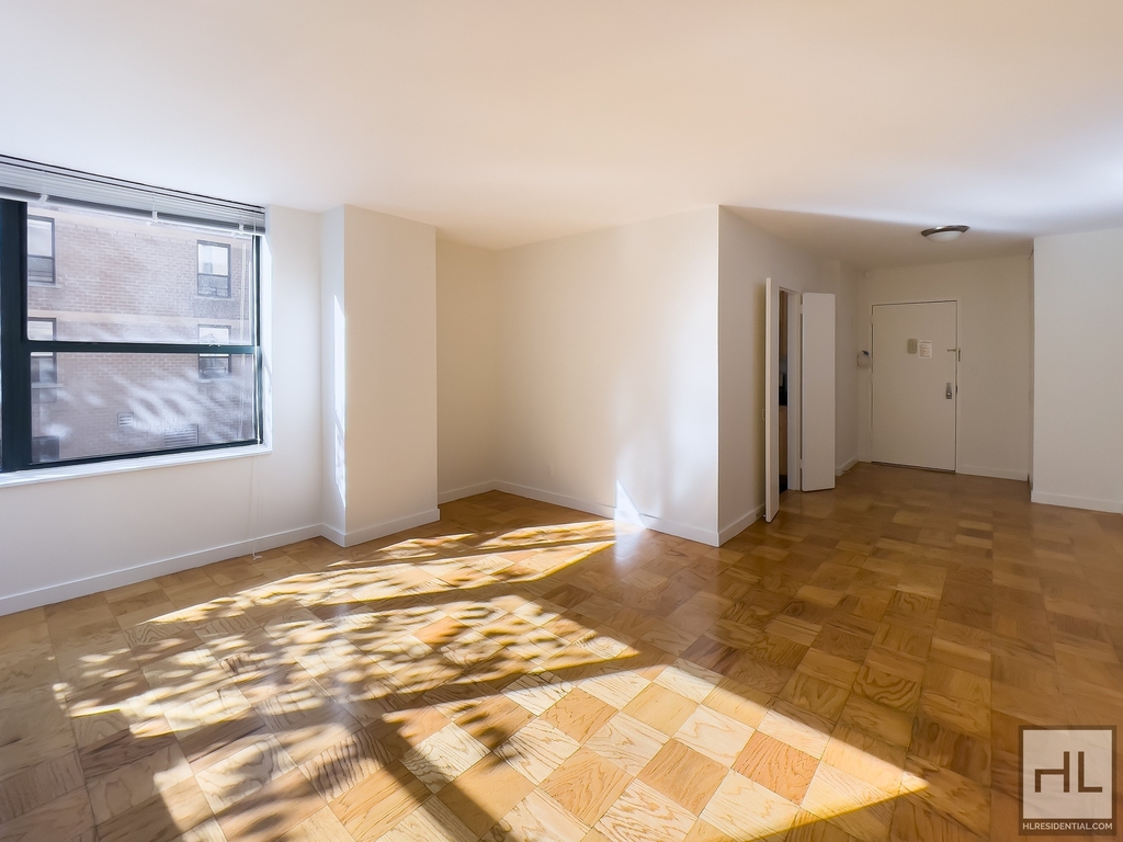West 87th Street - Photo 1