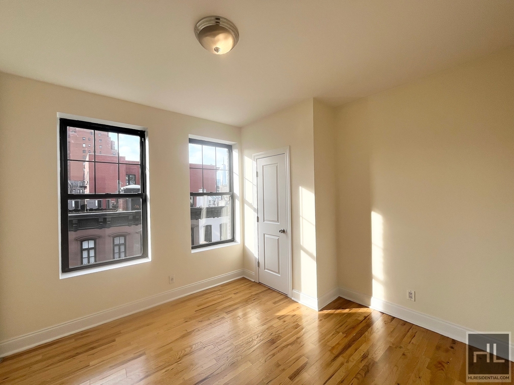 West 11th Street - Photo 1