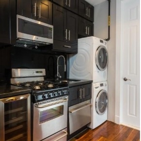 219 West 23rd Street - Photo 2
