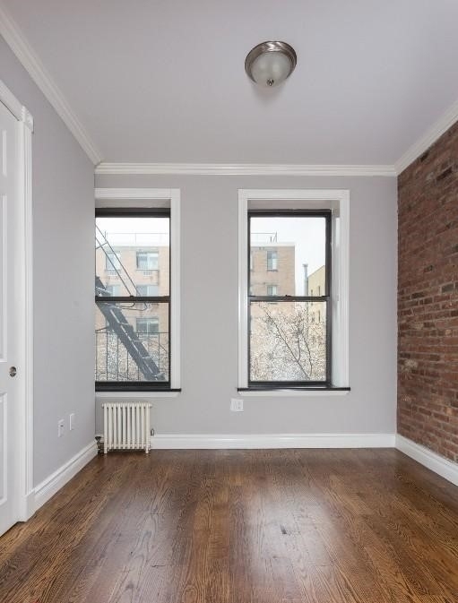 309 East 8th Street - Photo 0