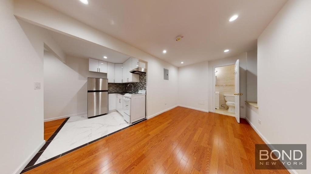 299 East 11th Street - Photo 0
