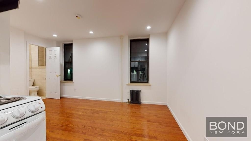 299 East 11th Street - Photo 1
