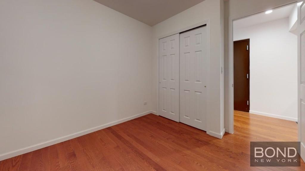 299 East 11th Street - Photo 7