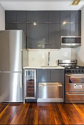 1590 Lexington Avenue - Photo 1