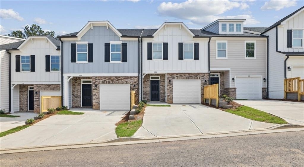 102 Fairlie Parkway - Photo 1