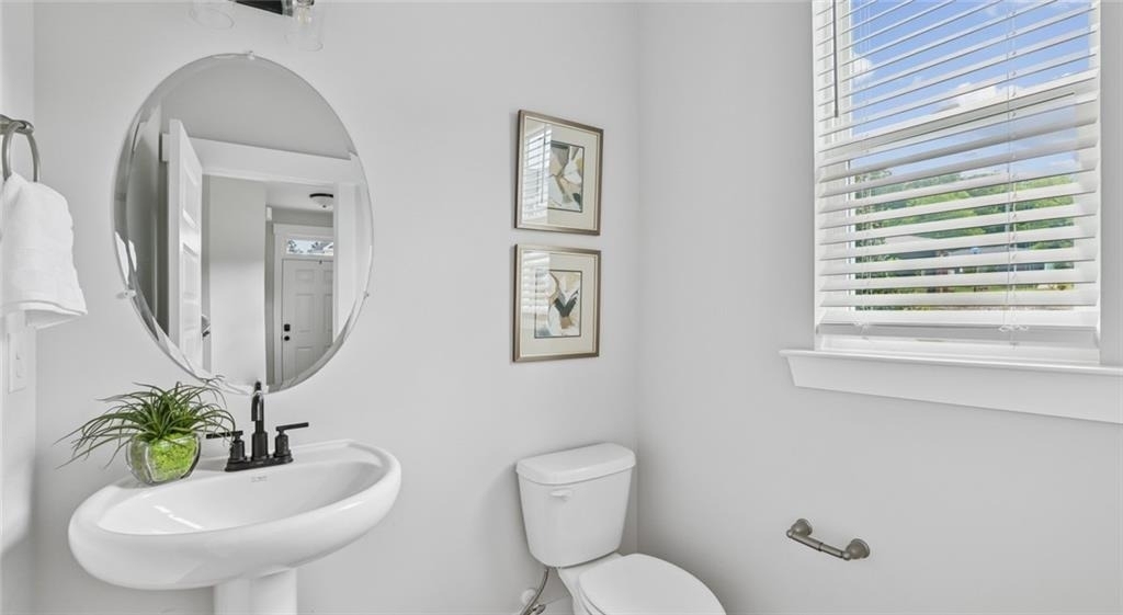 102 Fairlie Parkway - Photo 4
