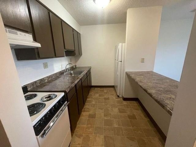 979 S Serrano Ave - Photo 6