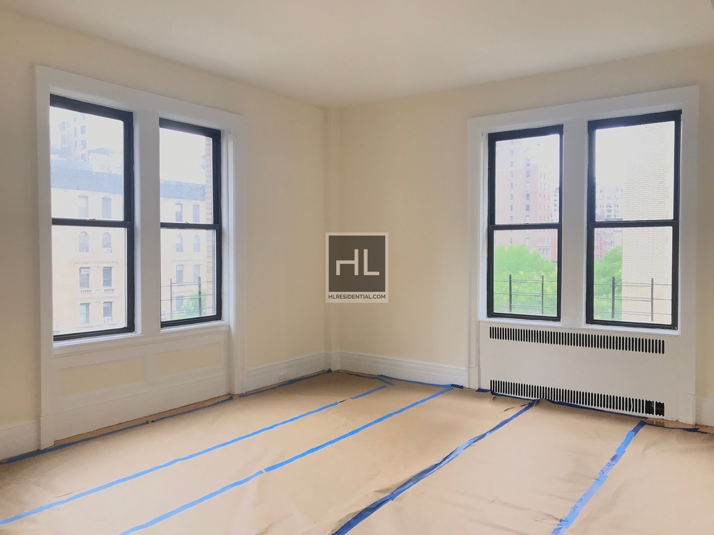 West 98th Street - Photo 1