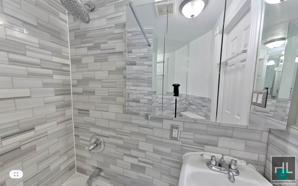 East 13th Street - Photo 9
