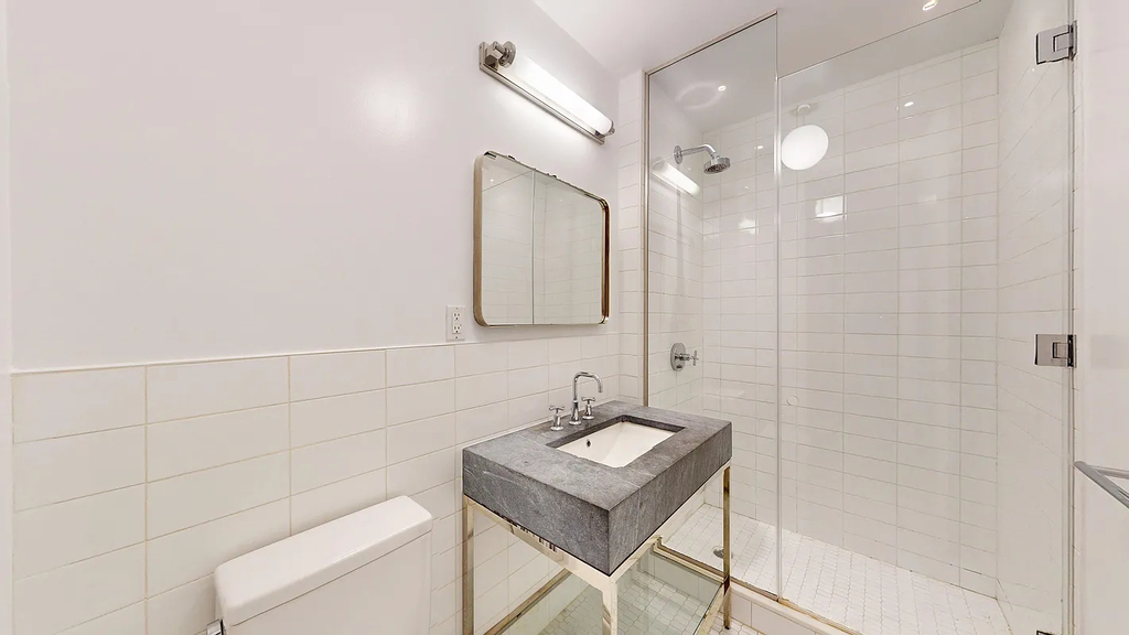 452 Brorome street apt 3W - Photo 17